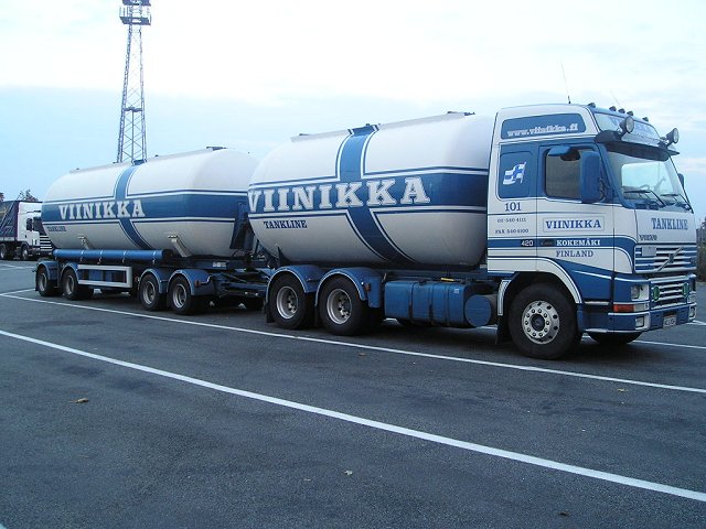 Volvo-FH12-420-TAHZ-Viinikka-1-(FIN)-(Reck)[1].jpg - Marco Reck